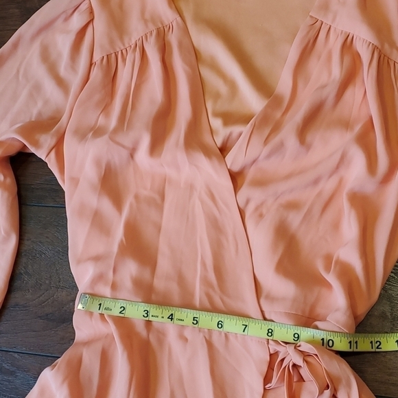 NWT Gianni bini wrap dress ruffle  boho - Picture 4 of 8